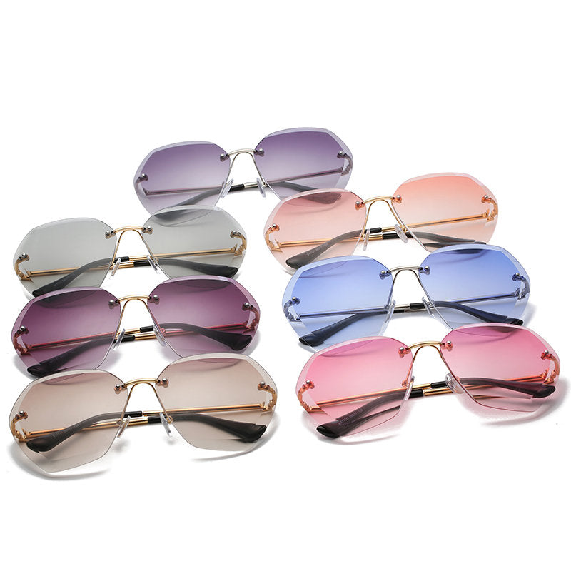 Evantikk Vintage/Retro Pink Sapphire Shade Butterfly Oversized Ladies Sunglasses - TiaraBleu